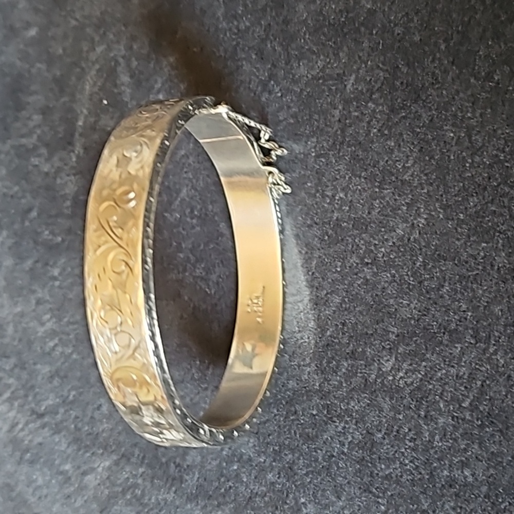 SIAM Silver Bracelet bangle